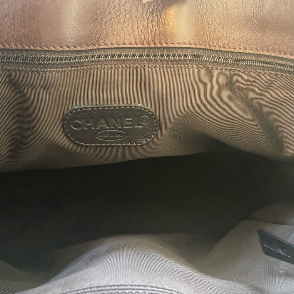 CHANEL Dark Brown Leather Tote - Picture 6 of 7